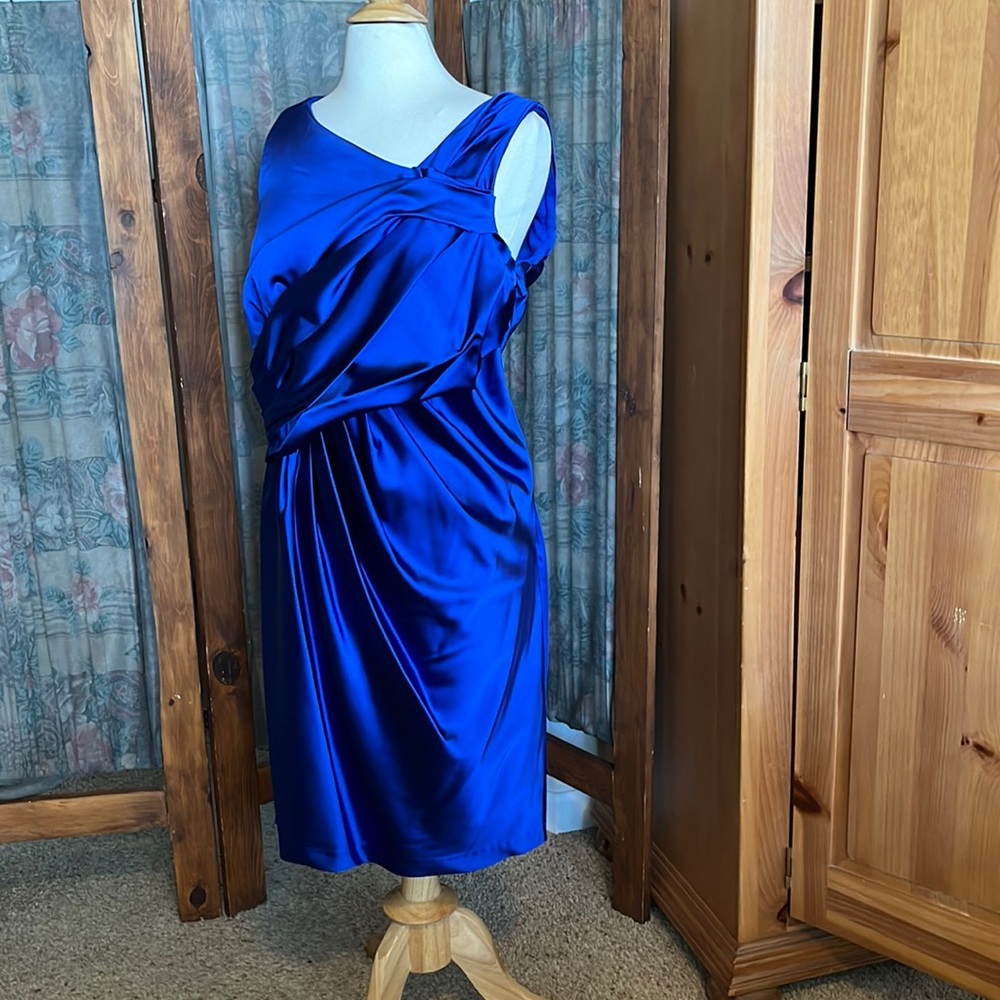 Susie Chin/Maggy boutique royal blue evening dress. Sleeveless, below the knee